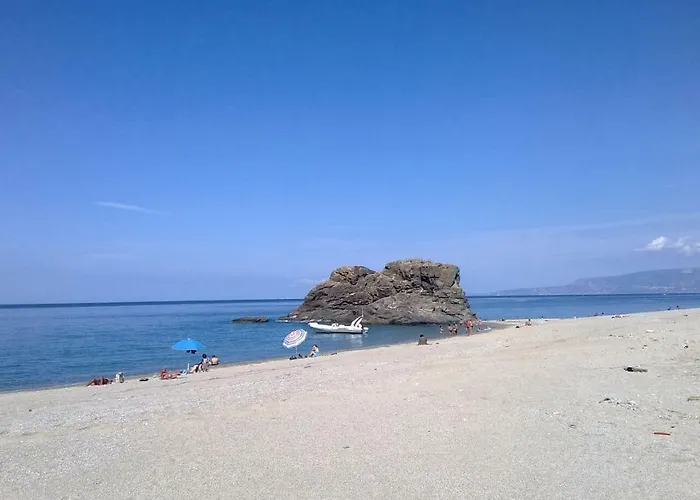 Sosta Camper Praiola&camere 3* Palmi